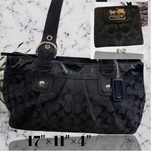 Coach Sig Blk Tote Carry All + Wallet EUC